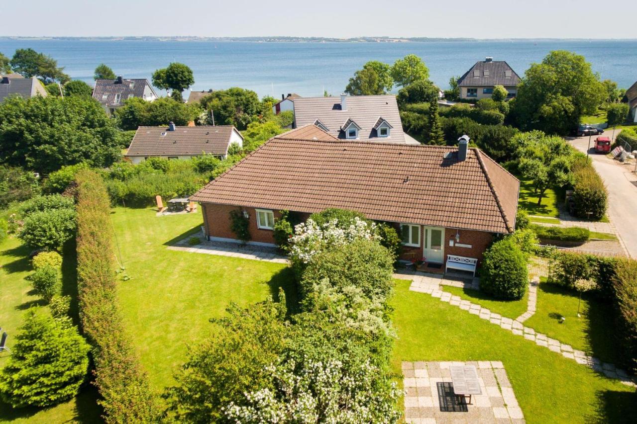 Seeblick II - Gemuetliche 60Qm - Ganzes Haus - 50M Zum Naturstrand - Mit Terrasse Und Grossem Garten Glücksburg Extérieur photo